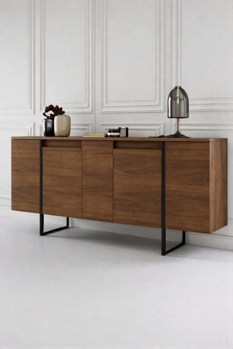 Повеќенаменска комода Маури мона